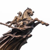Thanh Giong statue