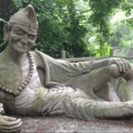 Ji-Gong-statue