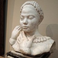 Mythlok - Lada bust